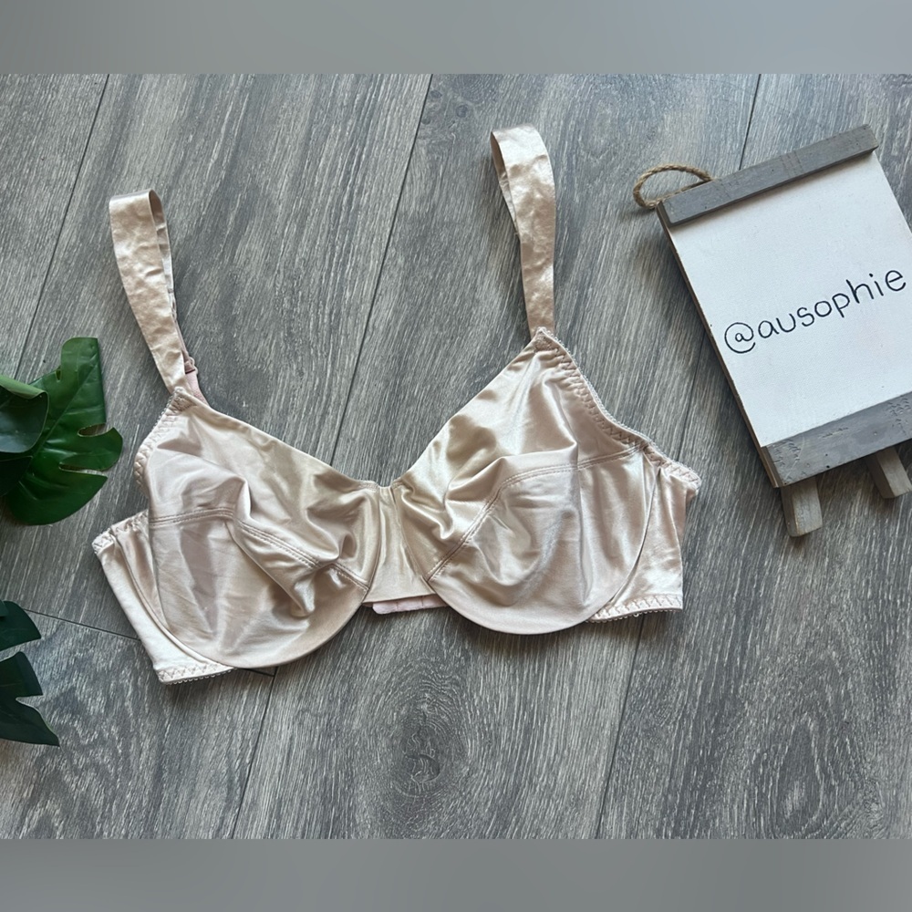 Delicates Second Skin Satin Unlined Unpadded Underwire Vintage Bra Champagne 34D